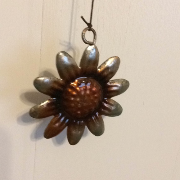 5/$25 WINDCHIME BUTTERFLY - Picture 4 of 4